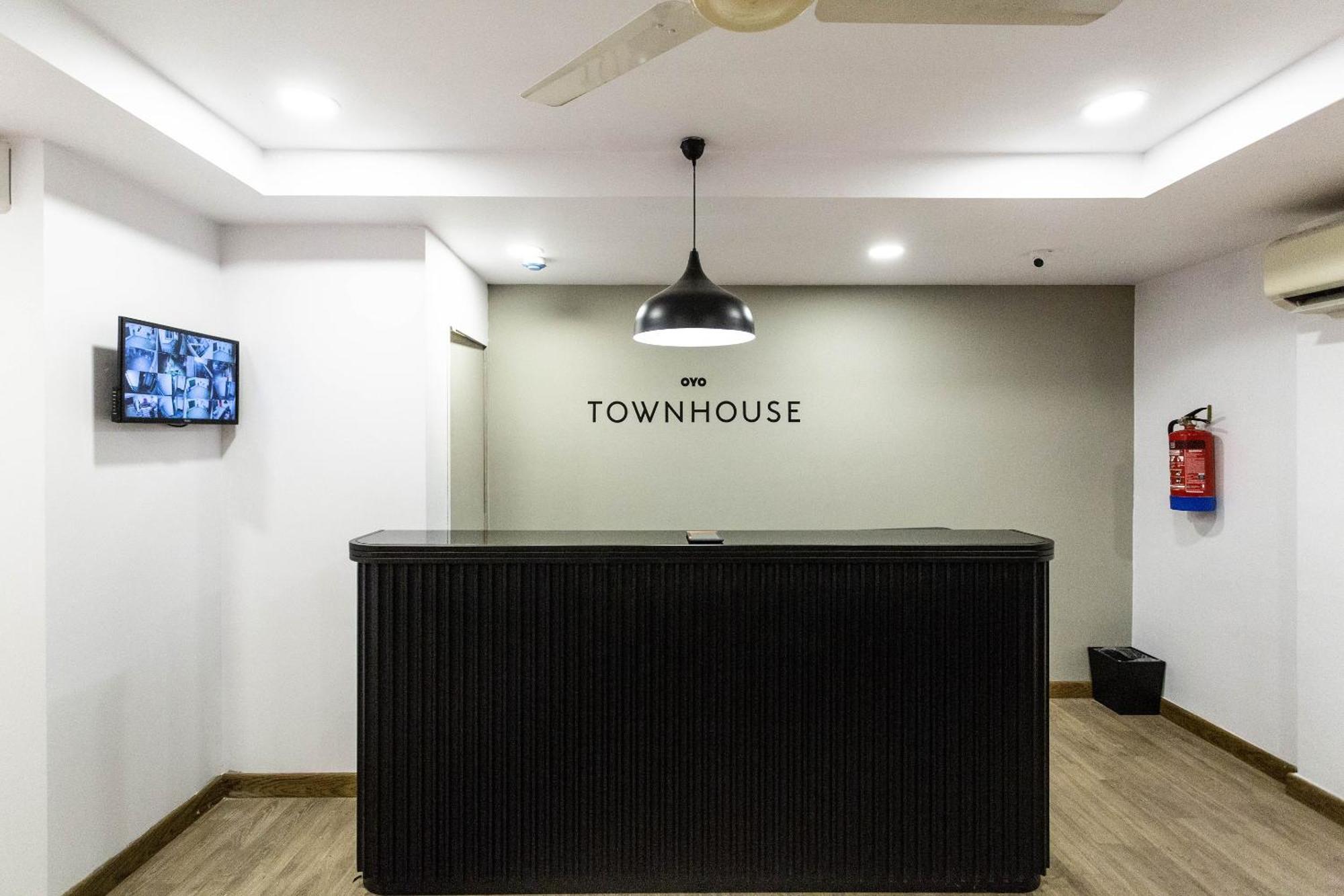 Super Townhouse Habitat New Town Rooms & Party Spaces Calcuta Exterior foto